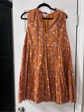 BB Dakota Rust Floral Tiered Sleeveless Dress
